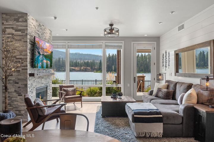 Property Photo:  415 W Waterside Dr Apt 104  ID 83854 