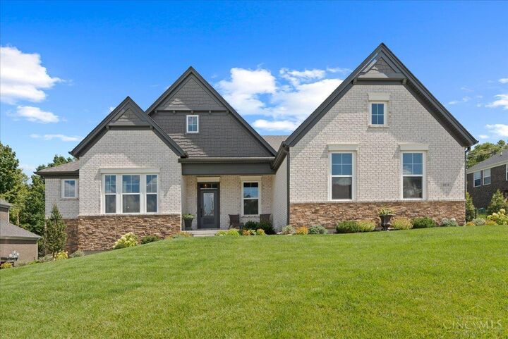 Property Photo:  8858 Old Farm Drive  OH 45069 