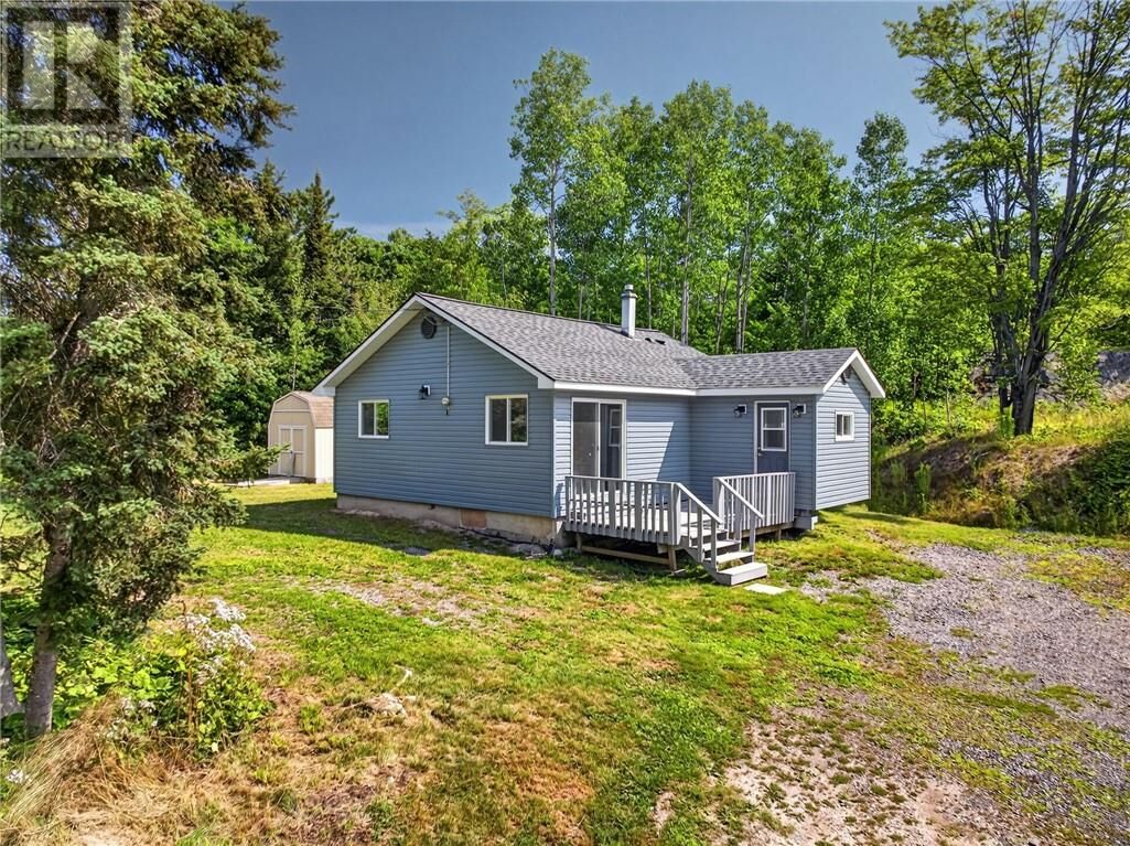 Property Photo: 40 Karla Road ON P0M 3E0