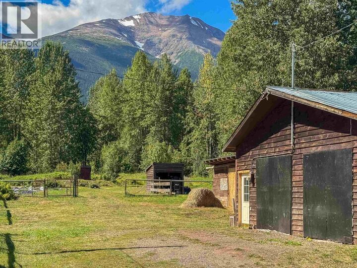 Property Photo: 4141 Whalen Road BC V0J 2N2