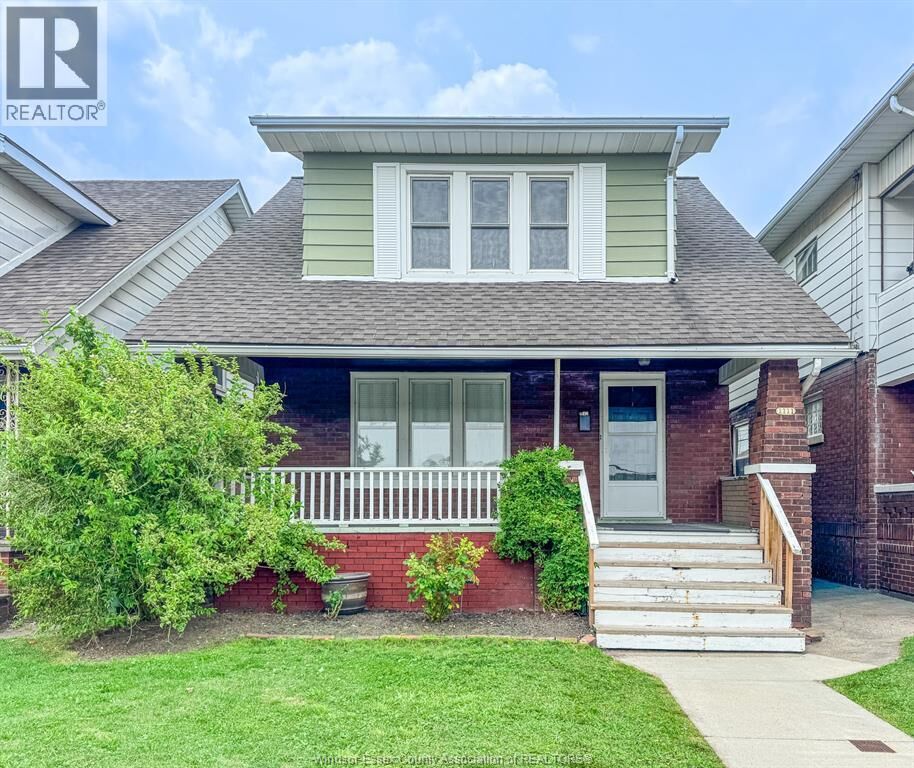 Property Photo: 1111 Elsmere ON N9A 2A1