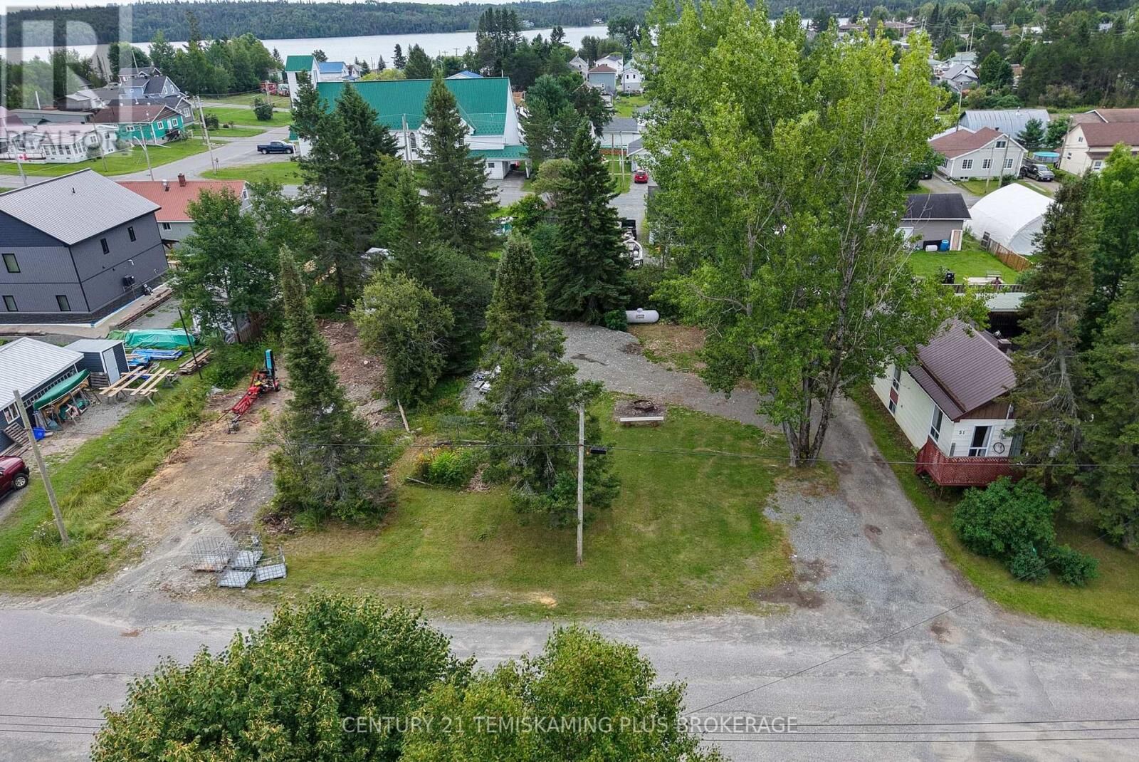 Property Photo: 51 Third Avenue ON P0K 1L0