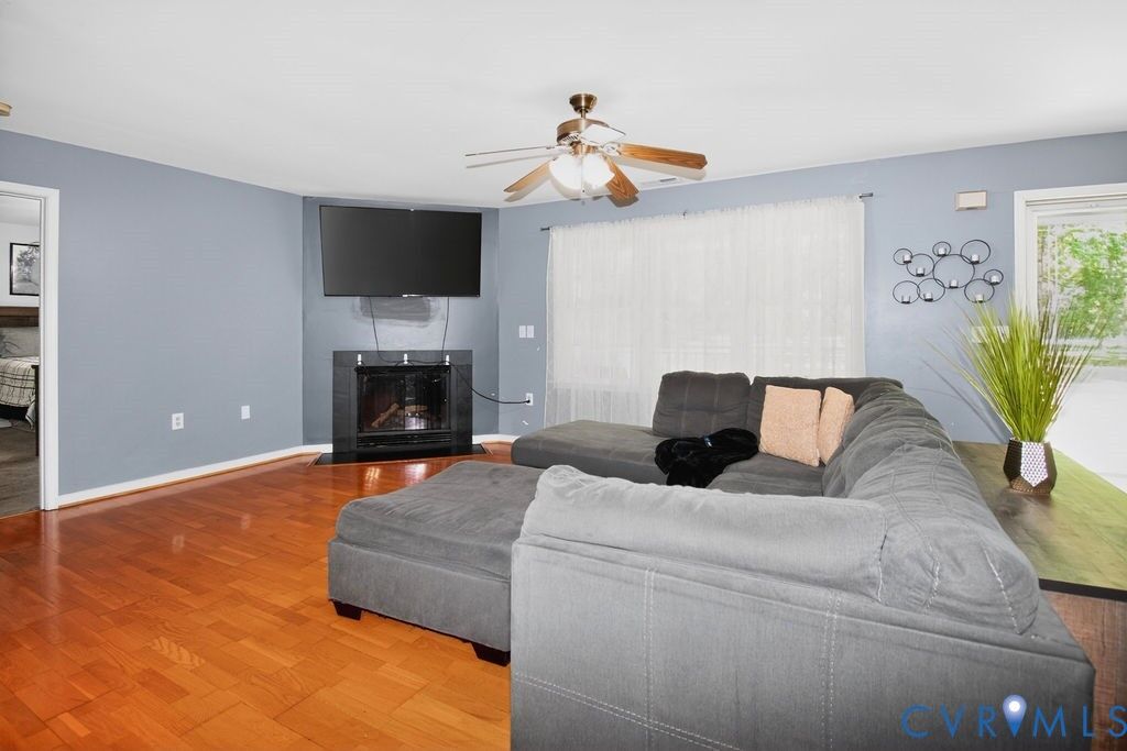 Property Photo:  437 Doggett Lane  VA 22503 