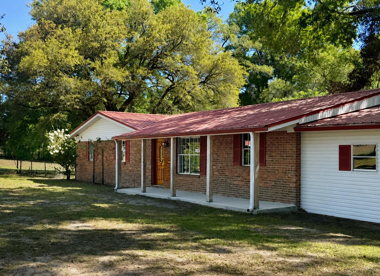 Property Photo: 5630 Buck Ward Road FL 32531