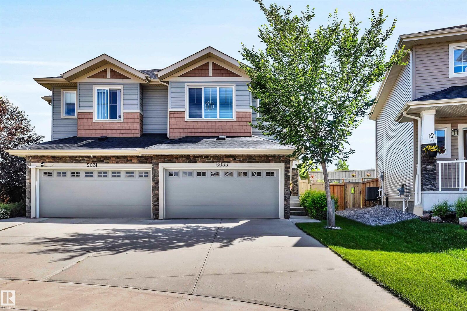 Property Photo:  5033 Andison Close SW  AB T6W 3T4 