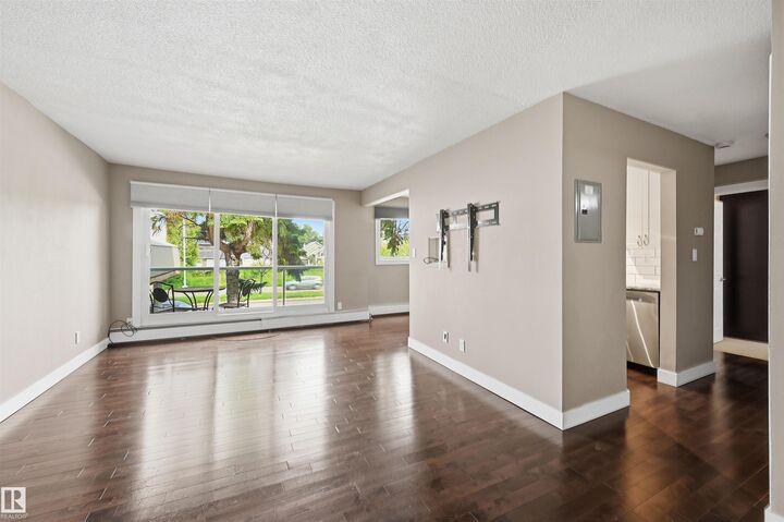 Property Photo:  9725 82 Avenue NW 201  AB T6E 1Y6 