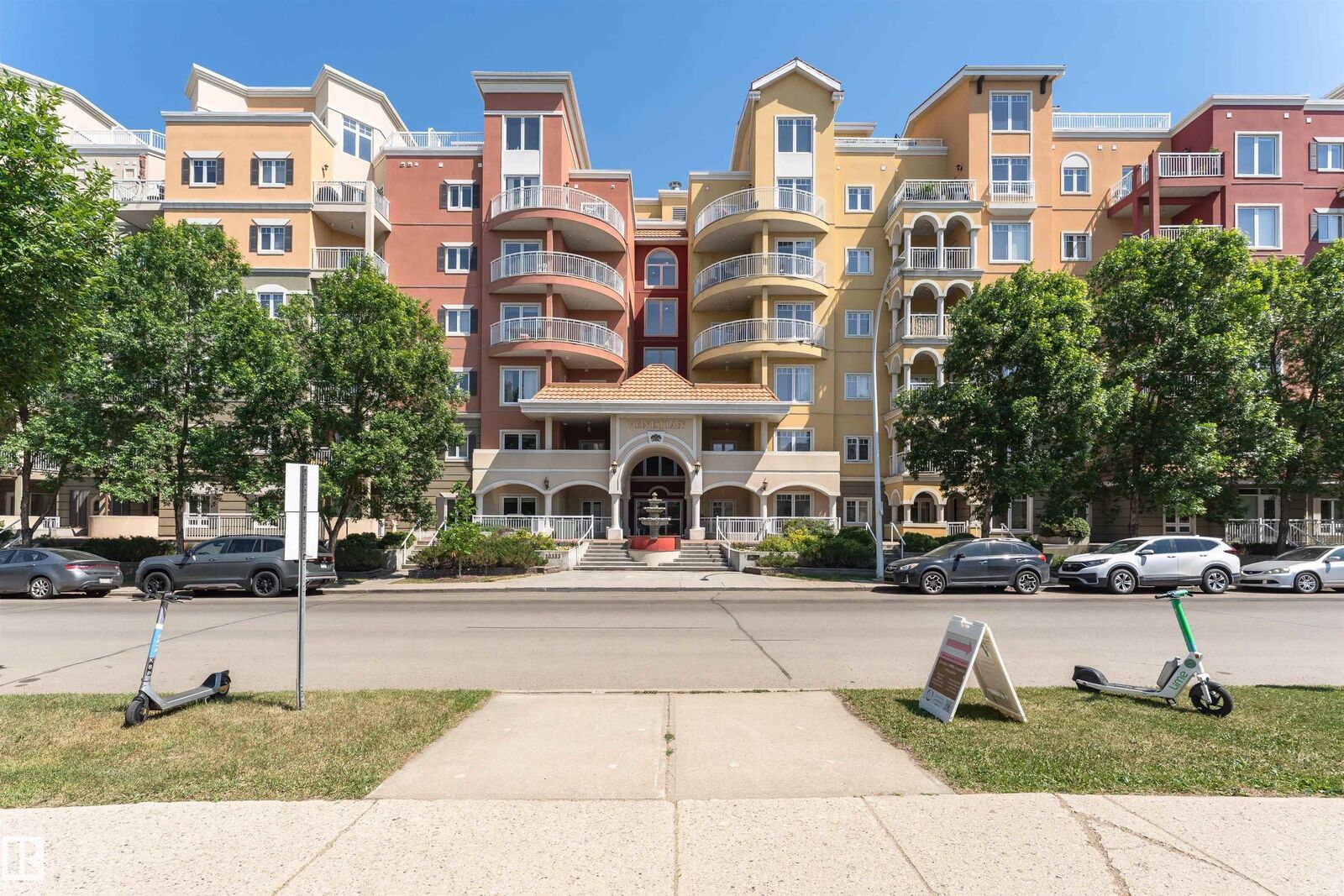 Property Photo:  10333 112 Street NW 219  AB T5K 0B4 