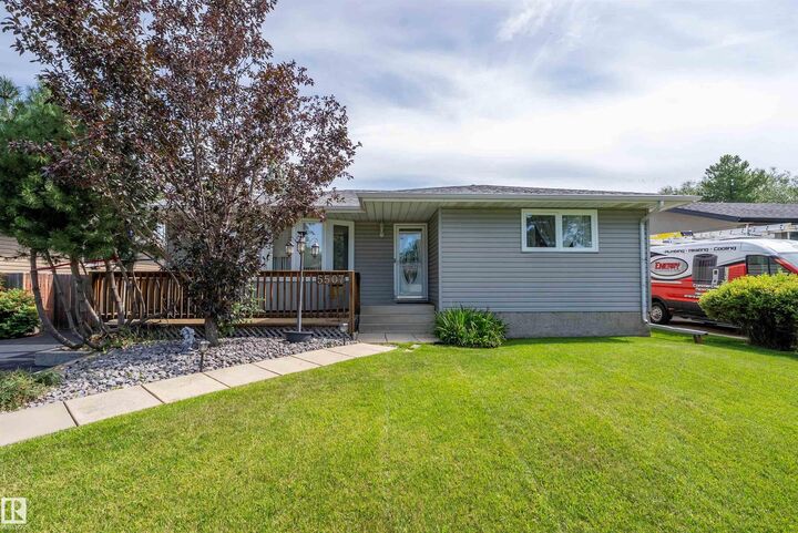 5507 51 Street — photo 1
