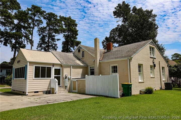 Property Photo:  207 W 18th Street  NC 28358 