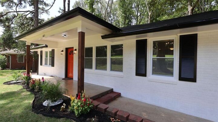 Property Photo:  6815 Florence Drive  GA 30122 