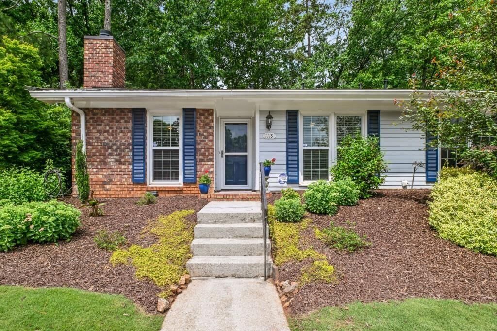 Property Photo:  1119 Moorestown Circle  GA 30033 