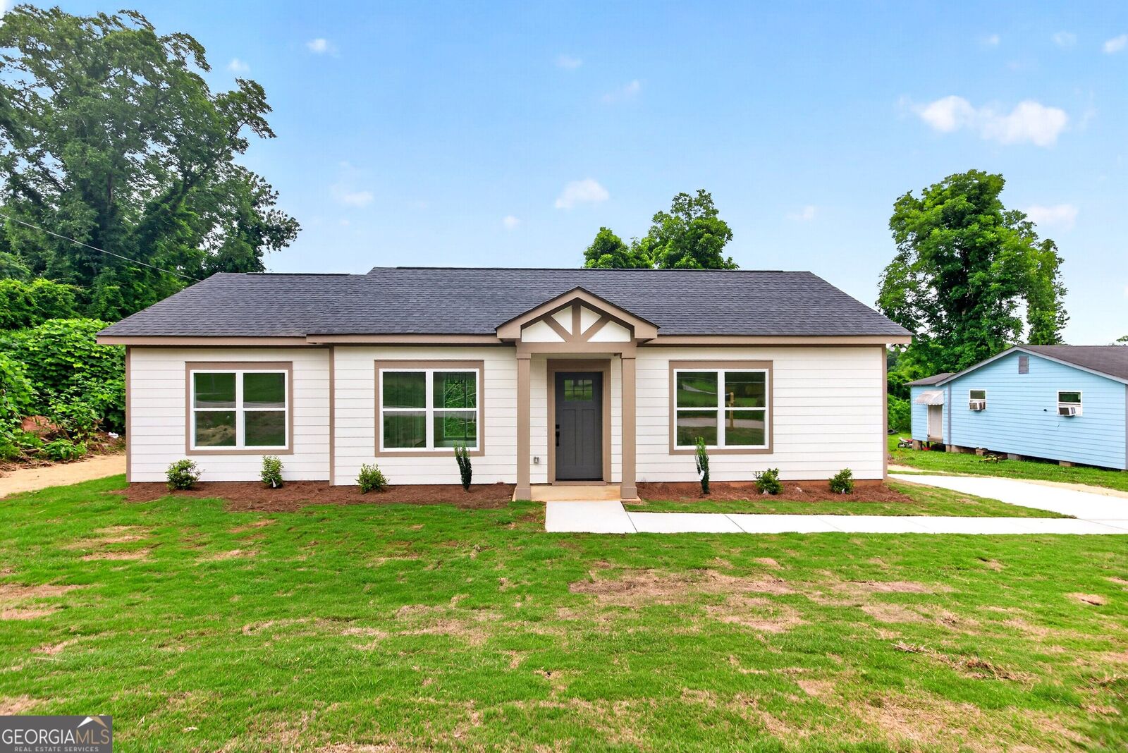 Property Photo:  117 Ware  GA 30230 