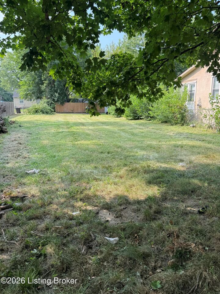Property Photo: 600 Beecher St KY 40215