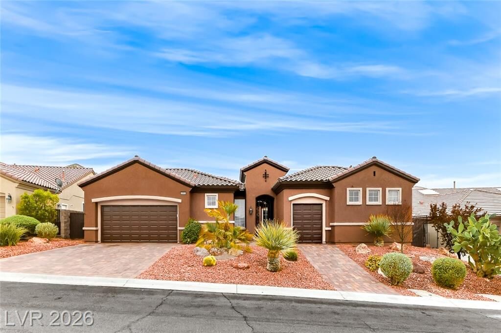 Property Photo:  2306 Schaeffer Hills Drive  NV 89052 