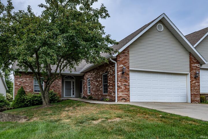 Property Photo:  2419 N Stonelake Circle  IN 47404 