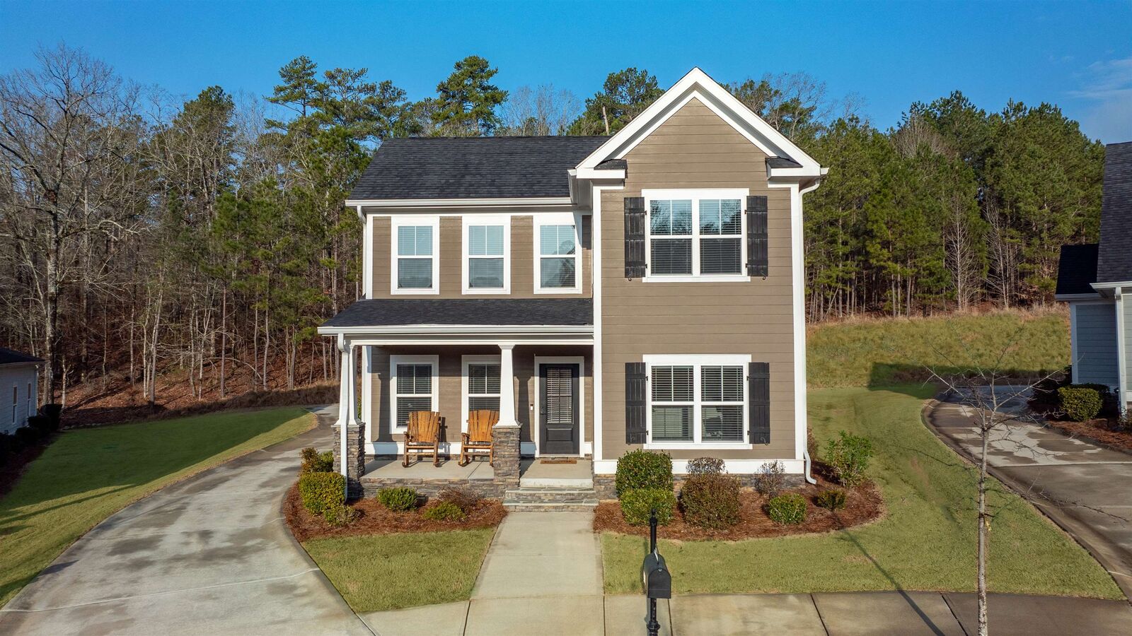 Property Photo: 1231 Carriage Ridge Drive GA 30642