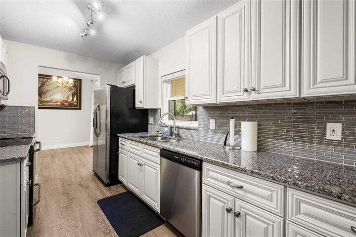 Property Photo: 2423 Forrest Crest Cir FL 33549