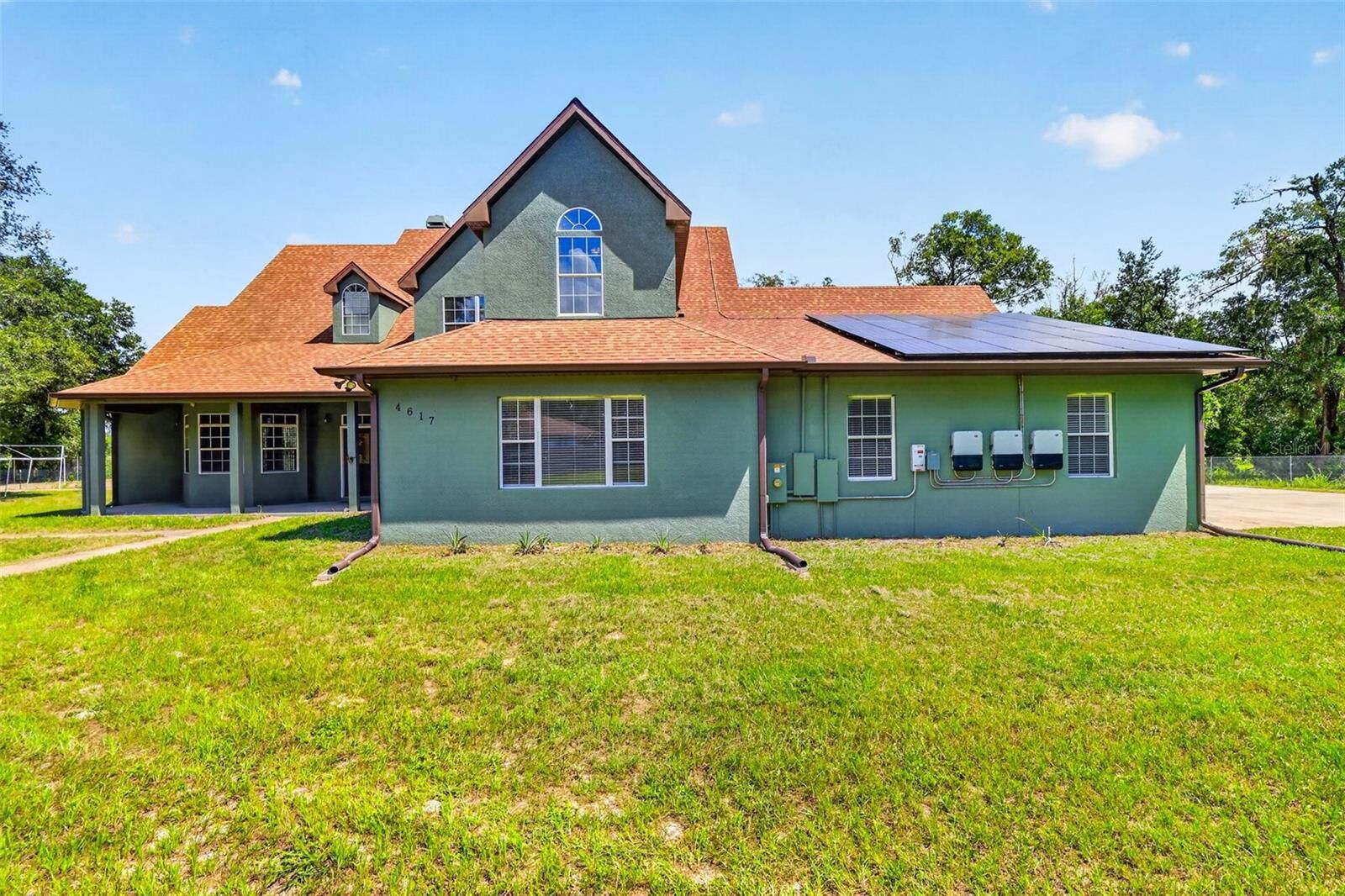 Property Photo: 4617 Round Lake Road FL 32712