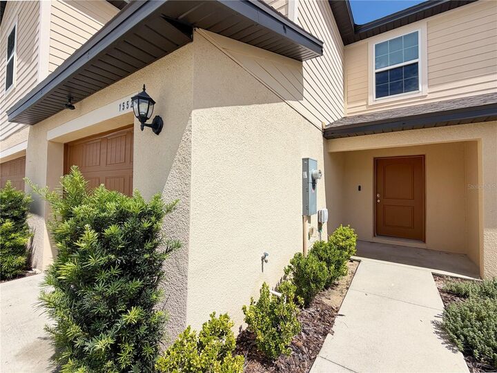 Property Photo:  1552 Wynford Circle  FL 32778 