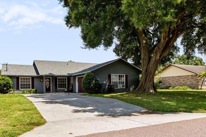 Property Photo: 506 Mandy Street FL 33823