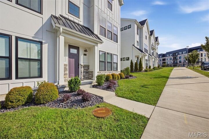 Property Photo:  16514 Honey Locust Drive  MO 63005 