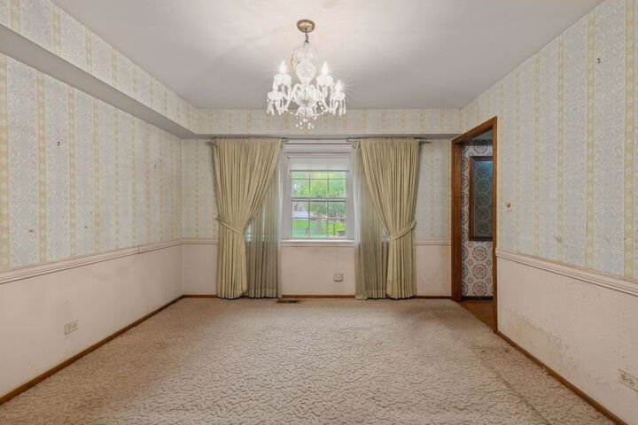 Property Photo:  1054 Alden Lane  IL 60089 