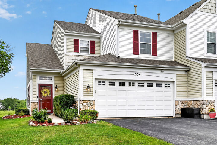 Property Photo: 534 Pinebrook Drive IL 60490