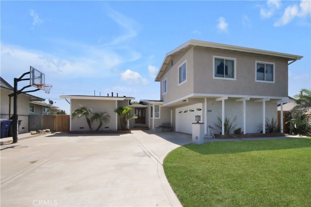 Property Photo:  14524 Rio Blanco  CA 90638 