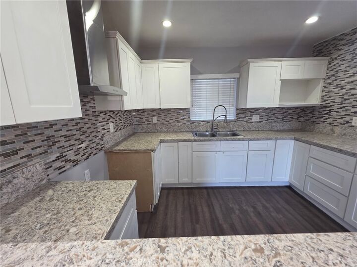 Property Photo: 135 W 87th Place CA 90003