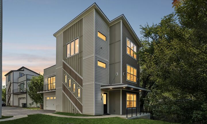 Property Photo:  507 Summit St  TN 37209 