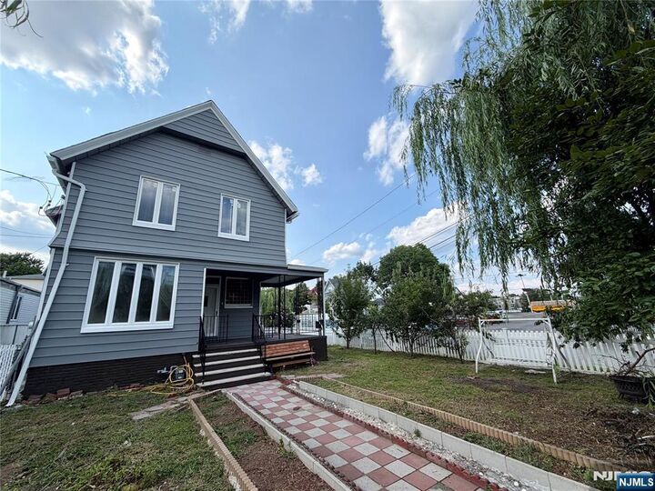 Property Photo:  39 Pangborn Place  NJ 07601 