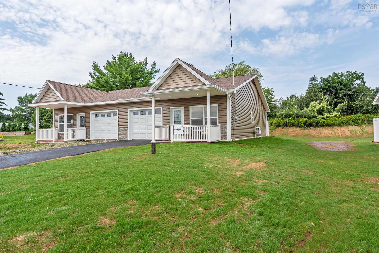 Property Photo:  11 Summer Hill Place  NS B6L 0G9 