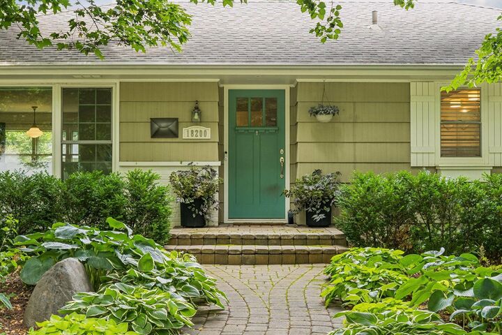 Property Photo:  18200 Fairhomes Lane  MN 55391 