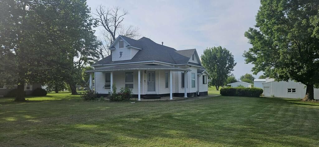 Property Photo: 702 Brown Street MO 63548