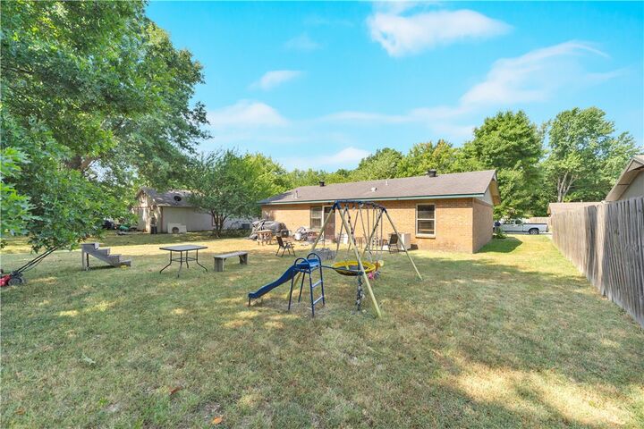Property Photo: 2701 N 3rd Street AR 72756