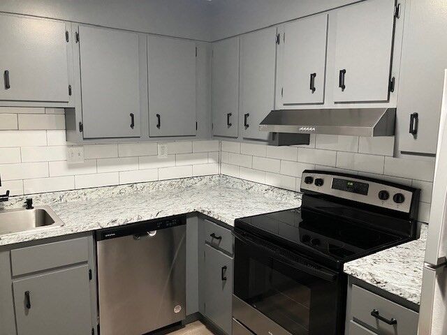 Property Photo: 48 Bacon St 9 MA 02451
