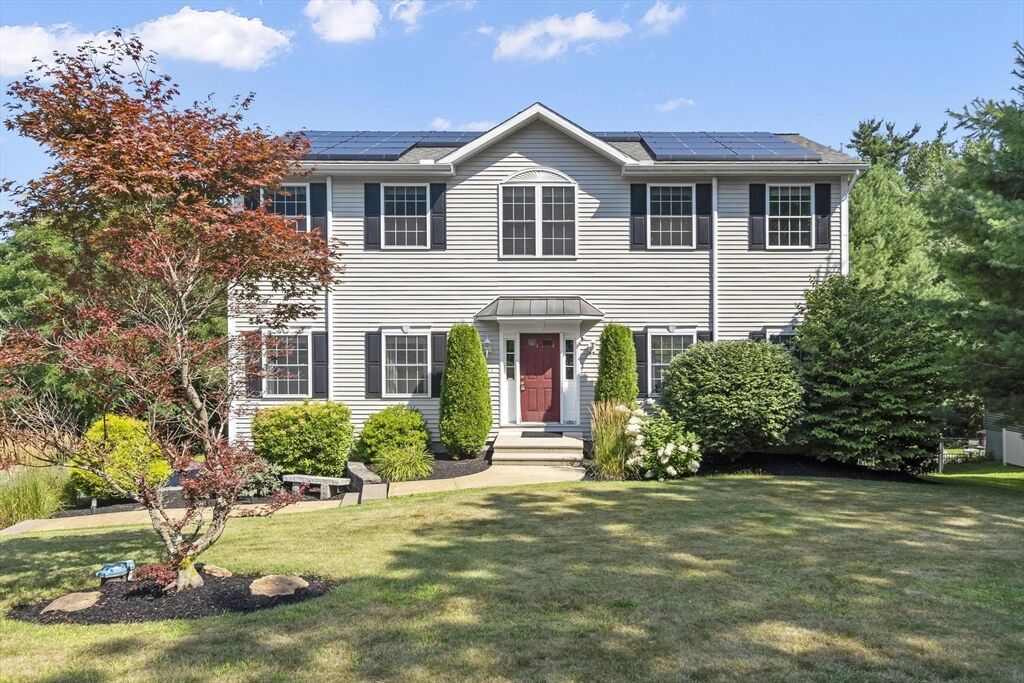 Property Photo: 677 Franklin Rd MA 01420