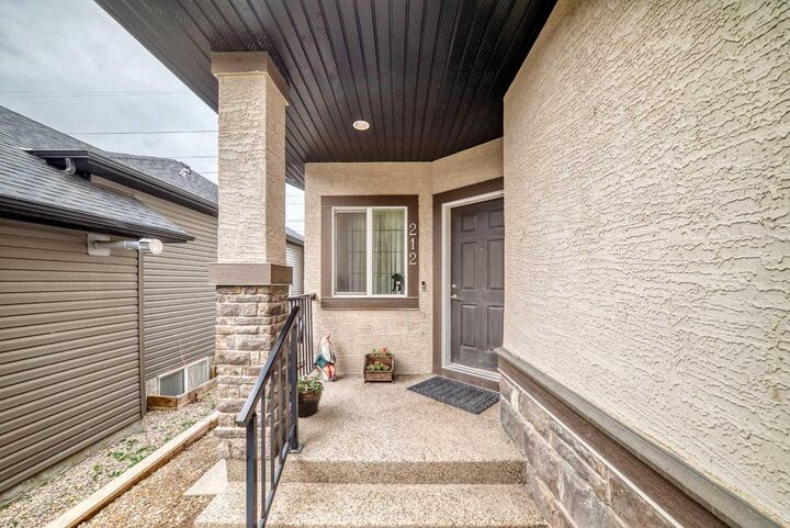 Property Photo: 212 Aspenmere Close AB T1X 0G3