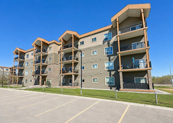 9229 Lakeland Drive 208 — photo 1