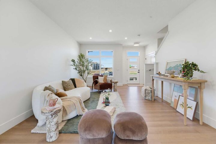 Property Photo: 425 Clydesdale Avenue AB T4C 3L8