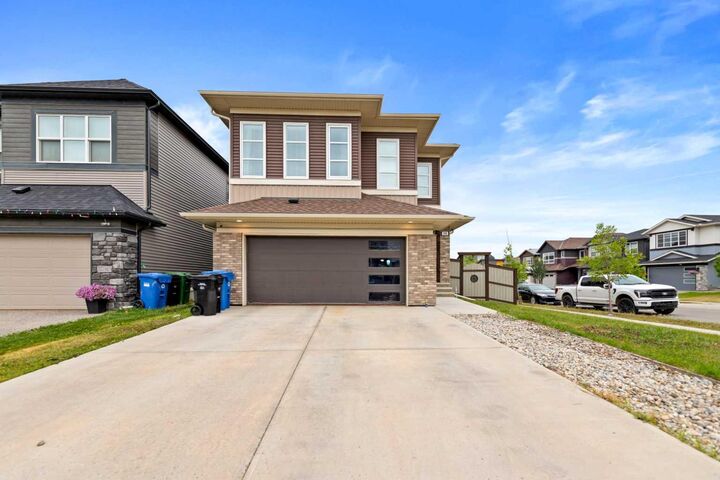 188 Savanna Grove NE — photo 1