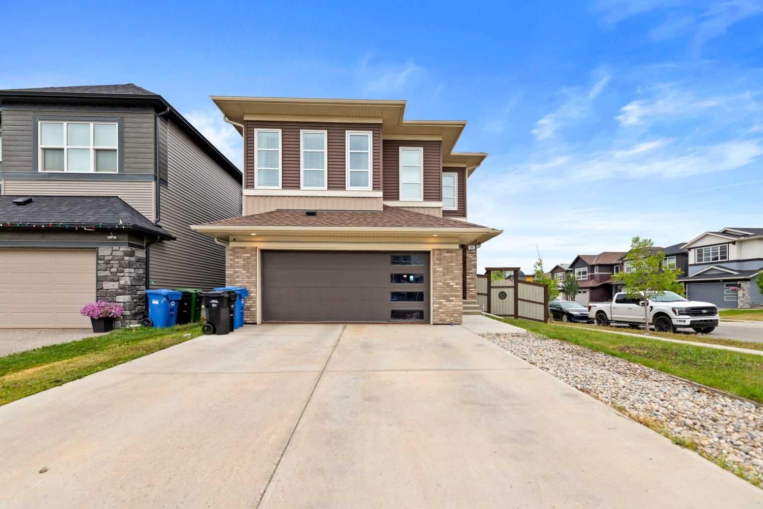 Property Photo:  188 Savanna Grove NE  AB T3J 0V6 