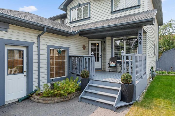 Property Photo: 224 Arbour Ridge Way NW AB T3G 3Z3
