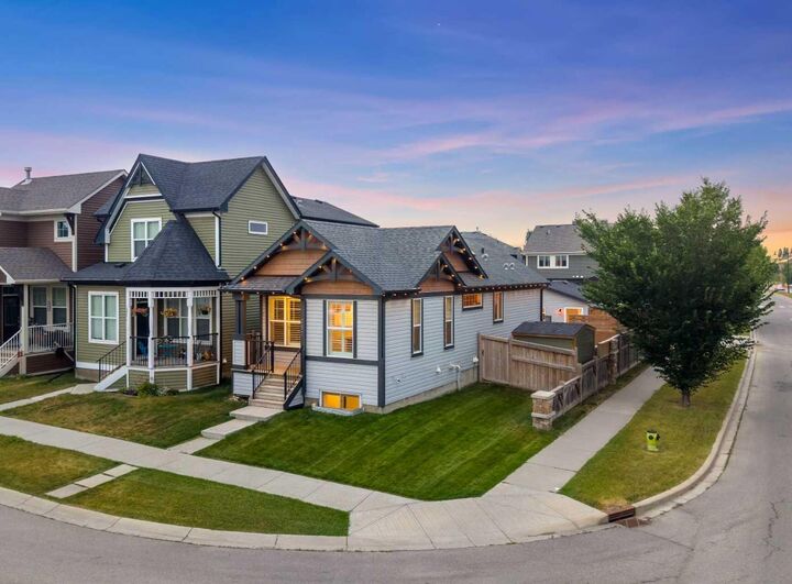 Property Photo:  257 Auburn Meadows Way SE  AB T3M 2H7 