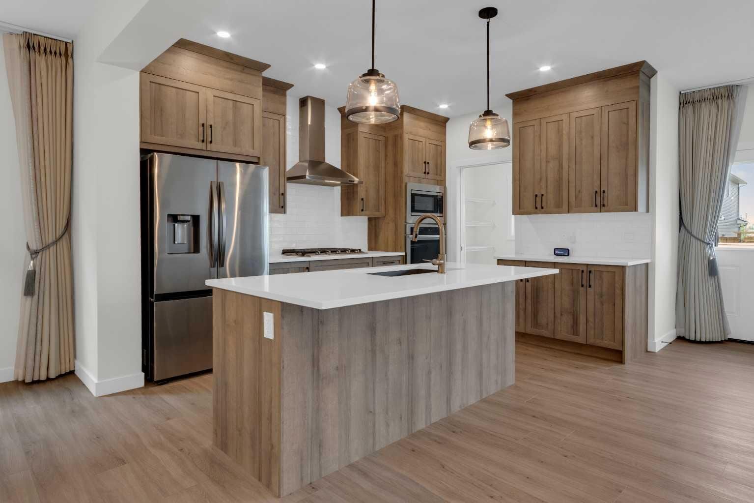 Property Photo: 541 Baywater Manor SW AB T4B 0A7