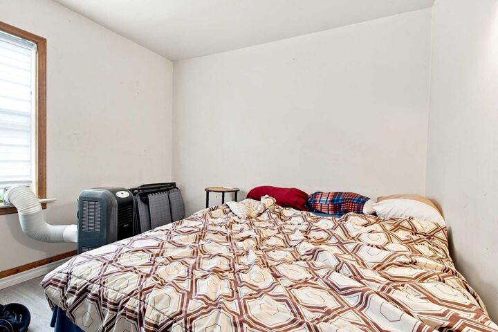 Property Photo: 918 3 Avenue AB T0H 0C0