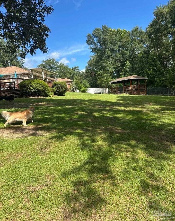 Property Photo:  1137 Oak Ridge Trl  FL 32533 