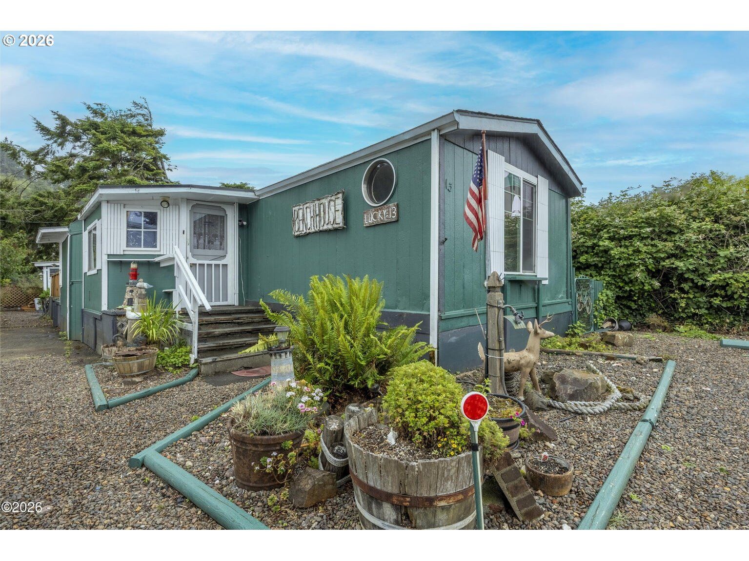 Property Photo:  5142 SE Highway 101 13  OR 97367 