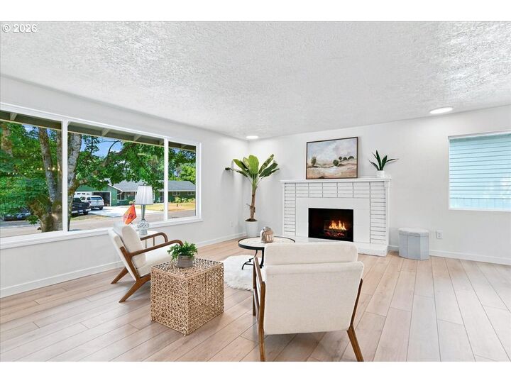 Property Photo: 605 NE 8th Ave WA 98604