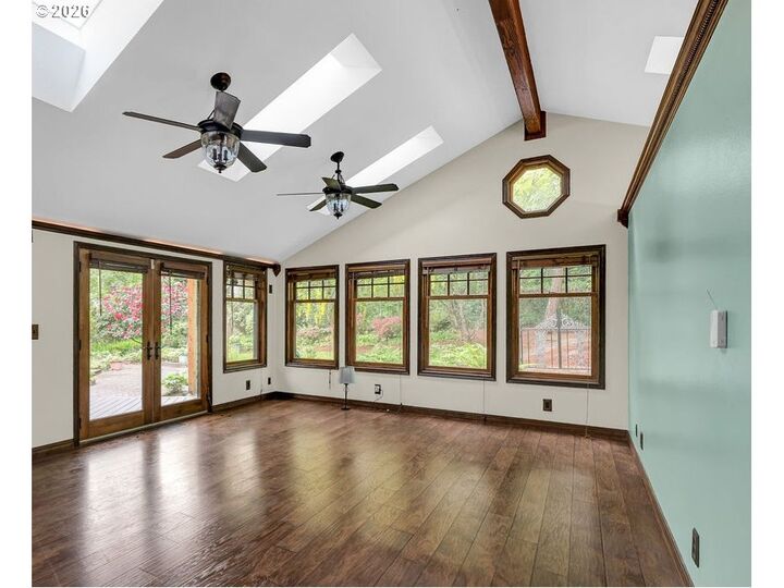 Property Photo:  2620 W 22nd Ave  OR 97405 